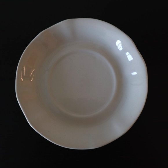 Anfora Saucer - Anfora Stoneware 7/8" coffee saucer in white brilliant glaze. - Picture 1 of 6